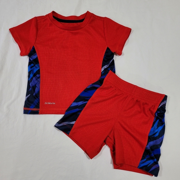 Athletic Works Size 18 Months Red and Blue Shortsleeve Shorts Outfit - Picture 1 of 2